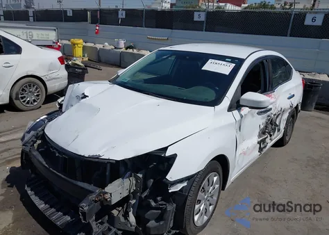 2016 Nissan Sentra S z USA, uszkodzony, nr VIN 3N1AB7AP8GY272236